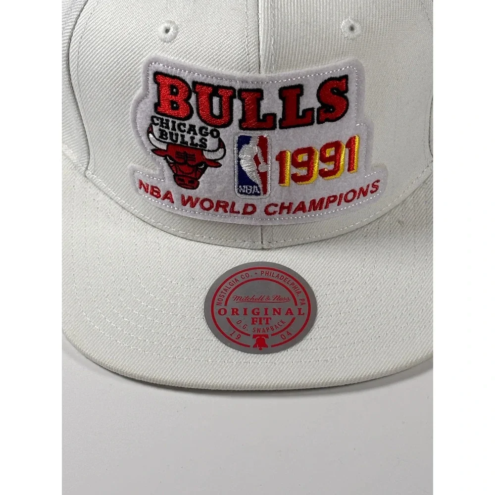 Mitchell & Ness Chicago Bulls White 1991 NBA Finals Champions Snapback Hat New